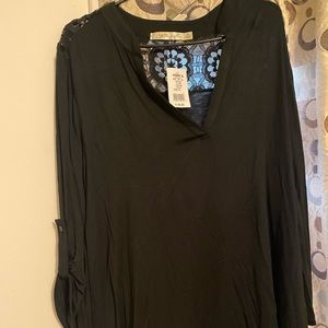 Liberty Love Plus size black V-neck with lace detail. 3x. NWT.